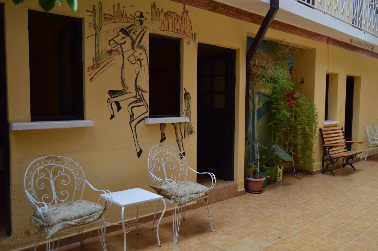 Hostal Coronel Pedro Arraya Tupiza Zewnętrze zdjęcie